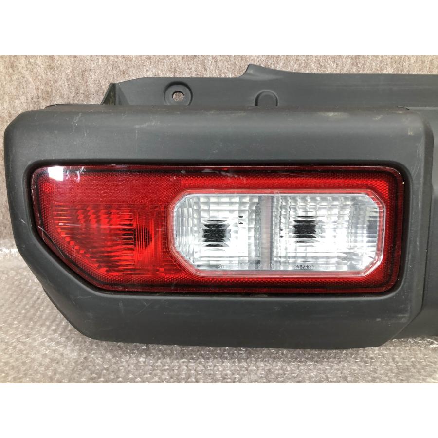 スズキ 純正 JB64W ジムニー リアバンパー 71811-77R テールランプ
