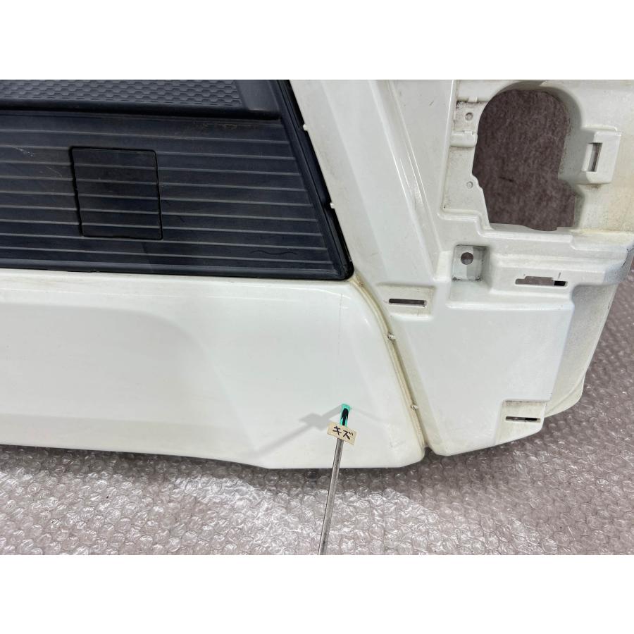 ダイハツ ハイゼット カーゴ S321V/S331V 後期 純正 フロントバンパー