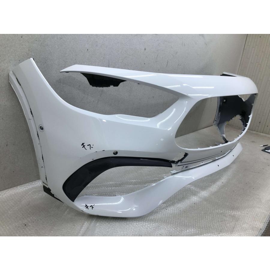 ベンツGLAクラスH247純正フロントバンパーメッキモールAMGライン ベンツGLAクラスH247純正フロントバンパーメッキモールAMGライン