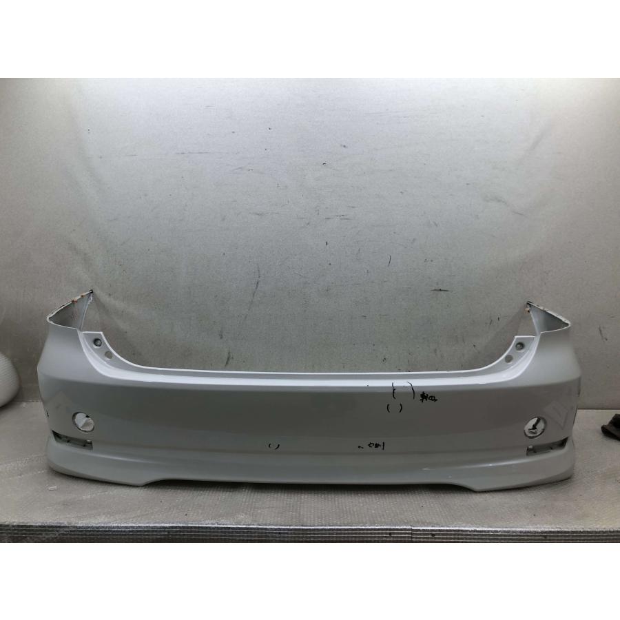 エスティマ アエラス ACR50W 純正 リアバンパー 52159-28560 
