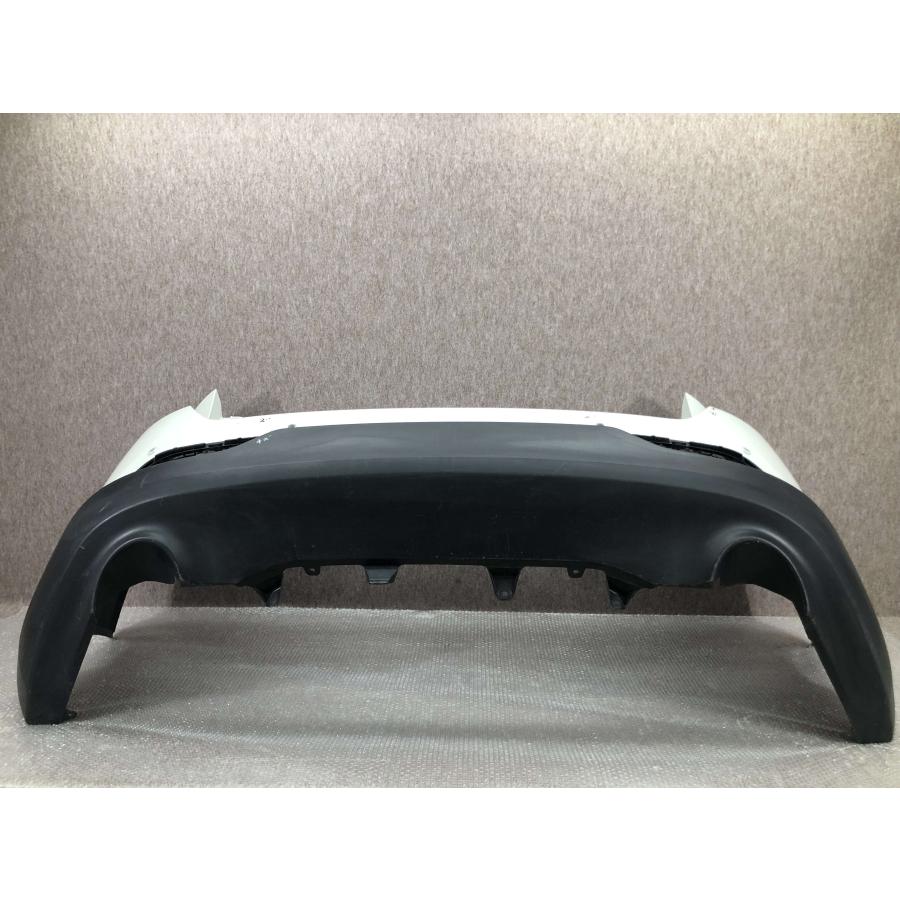 トヨタ ハリアー ハイブリッド 80 AXUH80 MXUA80 純正 リアバンパー