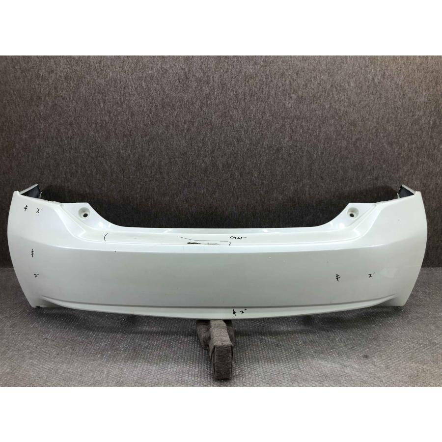 プリウス ZVW30 純正 リヤ バンパー