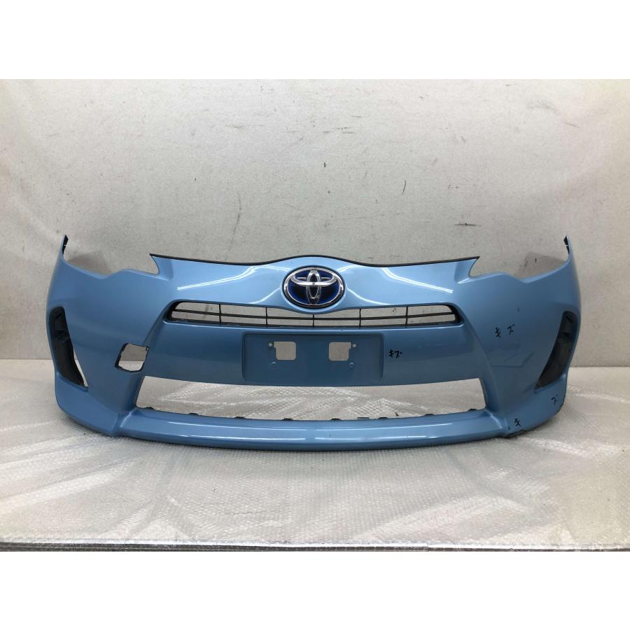 トヨタ アクア NHP10 前期 純正 フロントバンパー 52119-52620