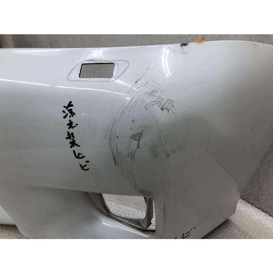 ZWA10 レクサスCT 200h 純正 フロントバンパー 52119-76130