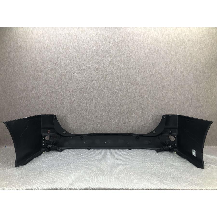 ヴォクシー ZWR90W 純正 リアバンパー 52159-V1050 ヴォクシー ZWR90W 純正 リアバンパー 52159-V1050 ZRA90W/MZRA95W