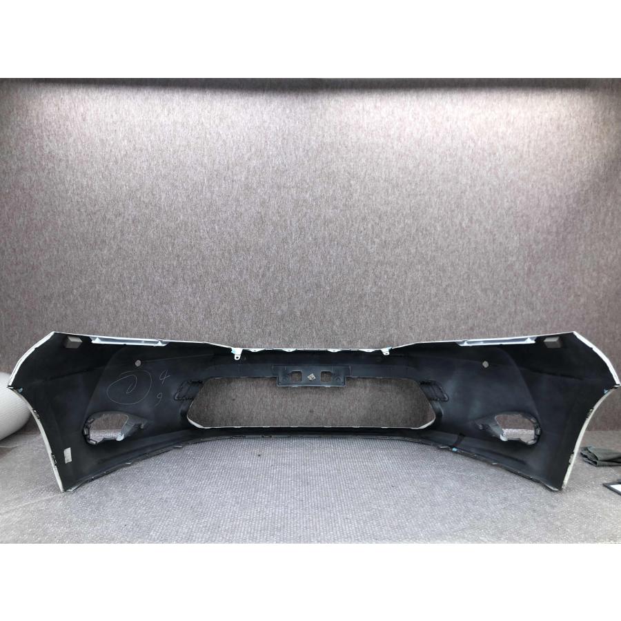 トヨタ ハリアー 60 ZSU60W 前期 純正 フロントバンパー 52119-48C60