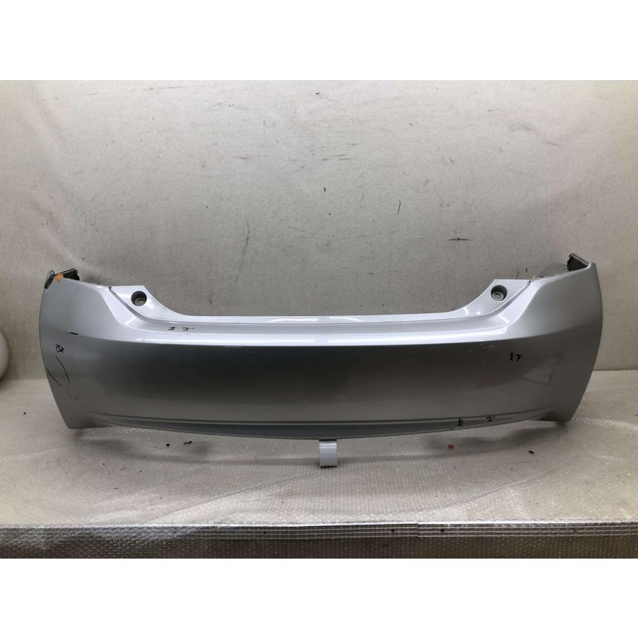 プリウス ZVW30 純正 リヤ バンパー