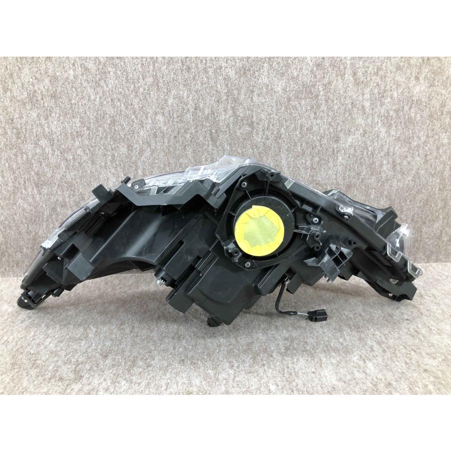 ノア/ハイブリッド MZRA90W/MZRA95W ZWR90W/ZWR95W S-G/S-Z LED 純正