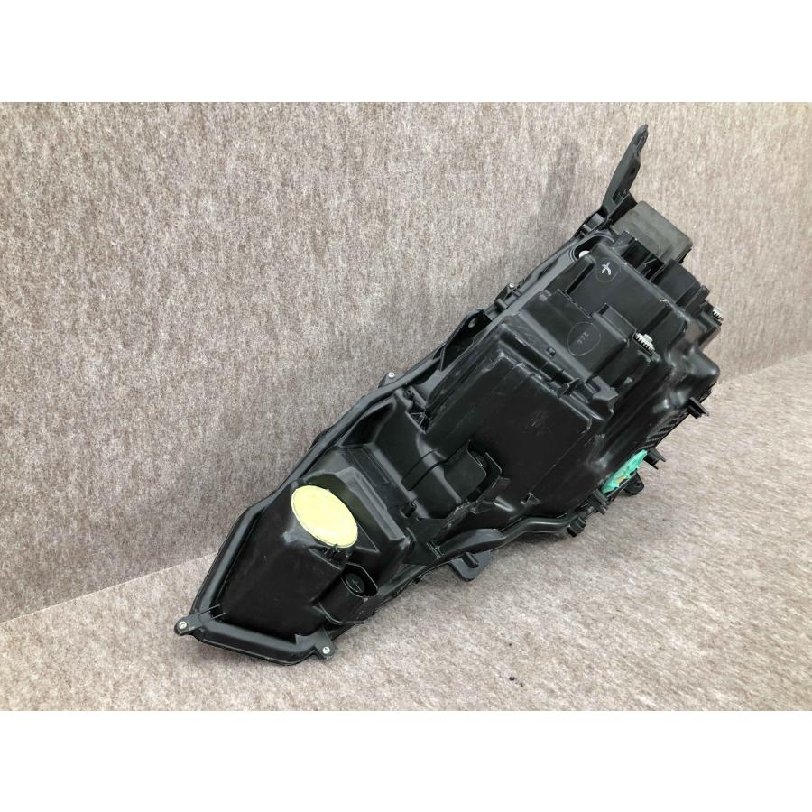 磨き済み レクサス UX250h MZAA10 MZAH10 右 ヘッドライト LED KOITO