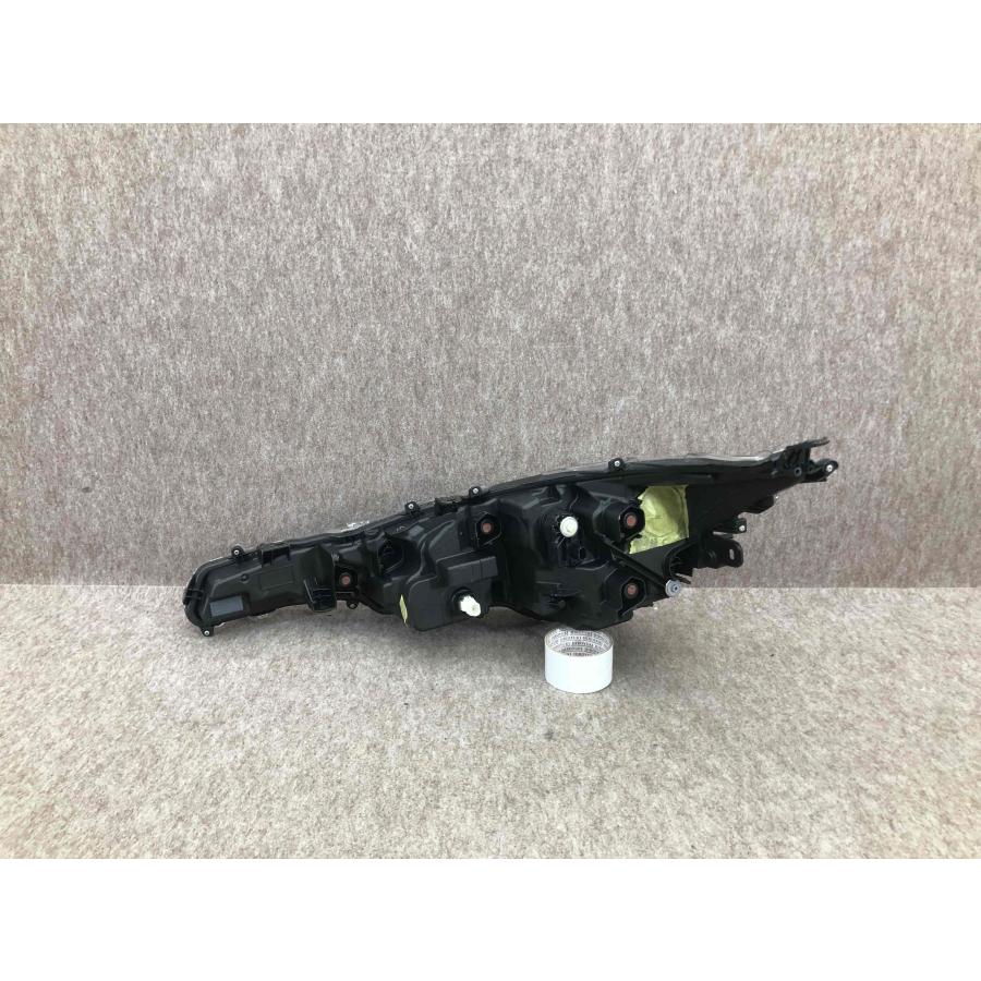 カローラツーリング　カローラスポーツ　LEDヘッドライト 左側 カローラ/カローラツーリング NRE210/ZWE212 純正LEDヘッドライト 左