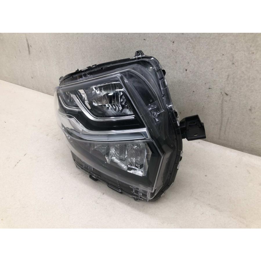 ダイハツタントカスタム 後期LA650S 右ヘッドライト LED 磨き済み LED LA650S タントカスタム 純正 右 ヘッドライト KOITO 100