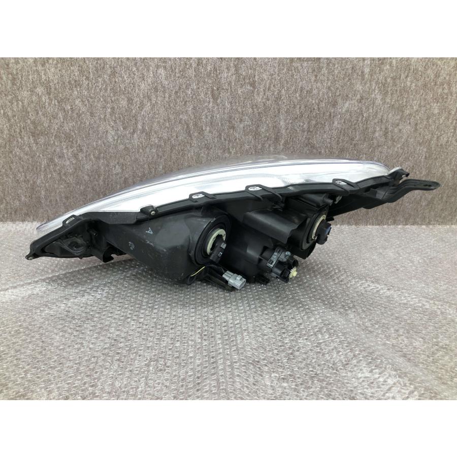 S-5731 アクア 右 ヘッドライト ハロゲン NHP10 中期 KOITO 52-291 打 