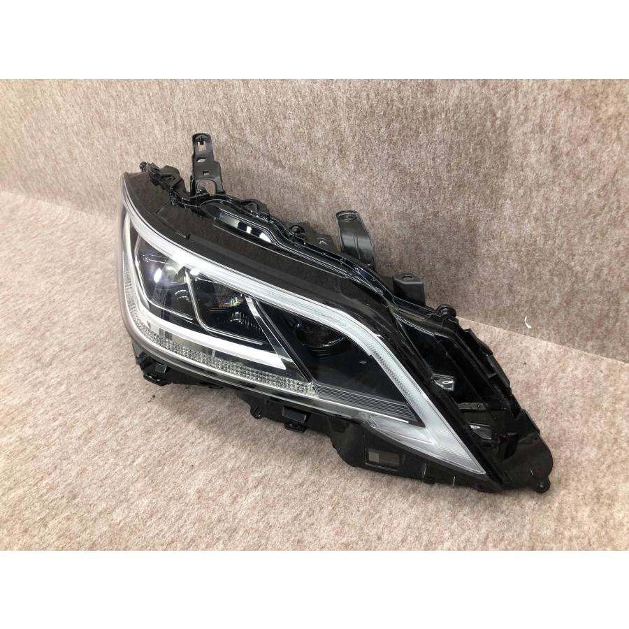 磨き済み クラウン 220系 20系 右 ヘッドライト 3眼LED KOITO 30 磨き済み クラウン 220系 20系 右 ヘッドライト 3眼LED KOITO 30