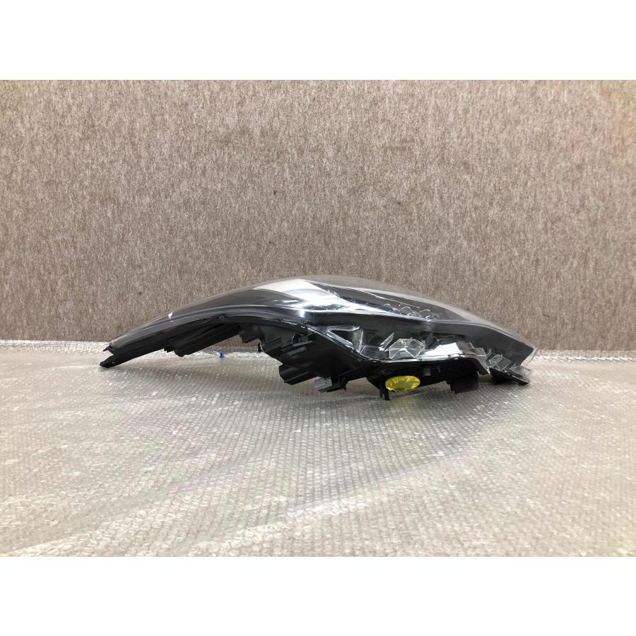 磨き済み トヨタ純正 ZYX10 ZYX11 NGX50 C-HR 後期 ヘッドライト 右