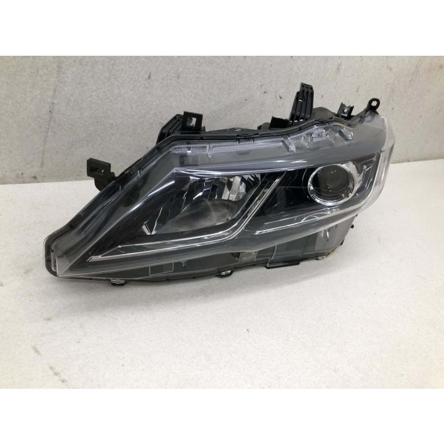 C27 セレナ　左　ヘッドライト 磨き済み 日産 セレナ C27 左 ヘッドライト 純正 KOITO 100-23721