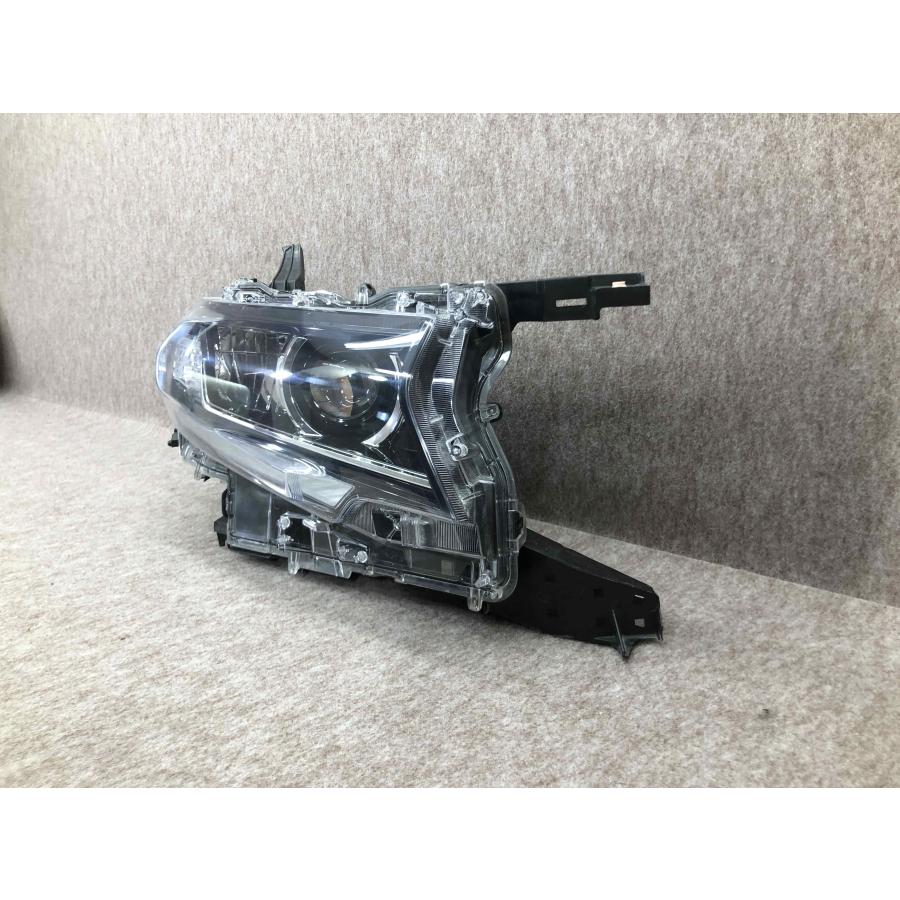 磨き済み TOYOTA ランドクルーザープラド 右 ヘッドライト GDJ150W