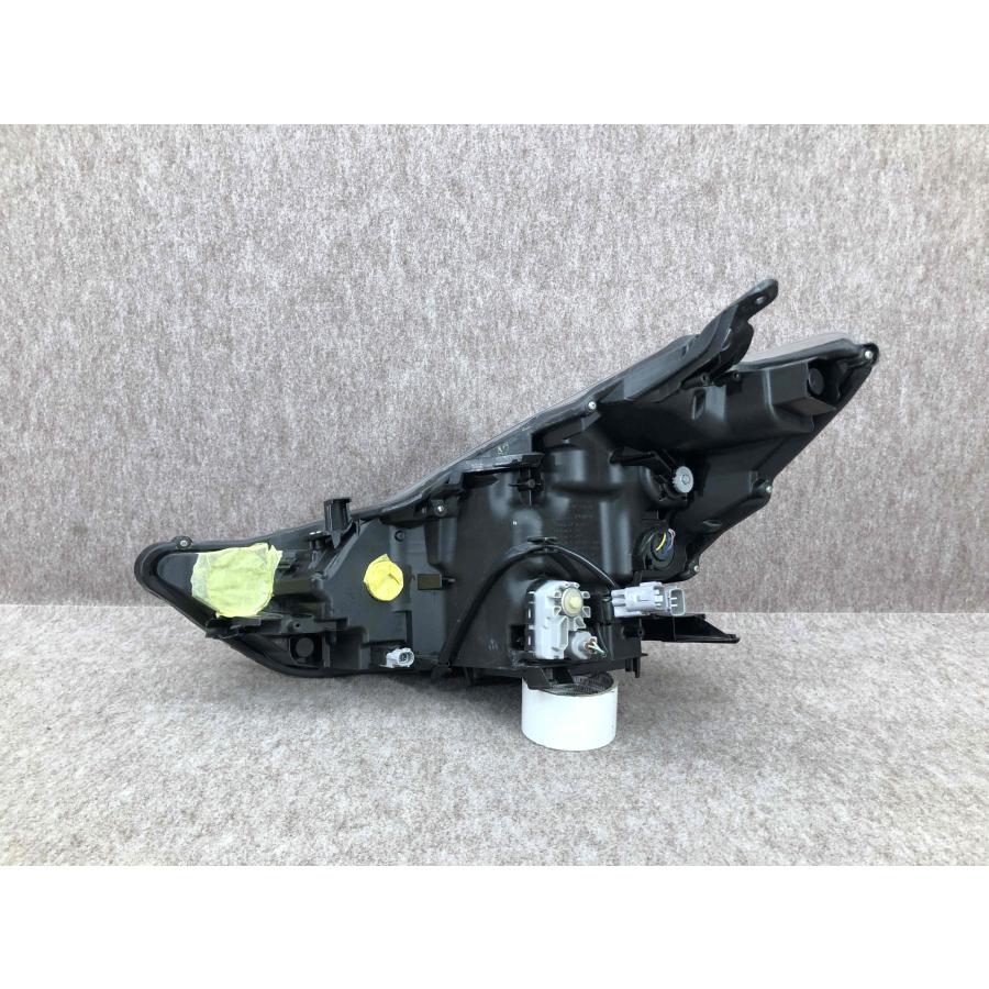 磨き済み プリウスα ZVW40 後期 純正 ヘッドライト 右 LED KOITO 47-65