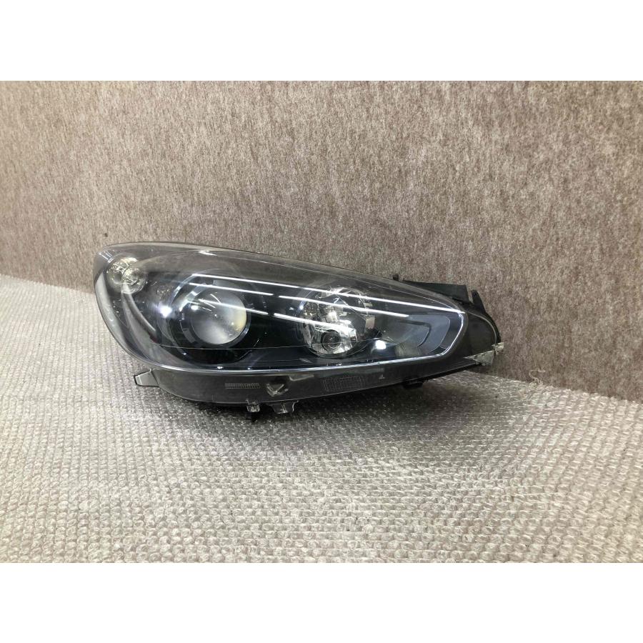 磨き済み プジョー 308 スポーティアム 11G2-T2 右ヘッドライト 磨き済み プジョー 308 スポーティアム 11G2-T2 右ヘッドライト