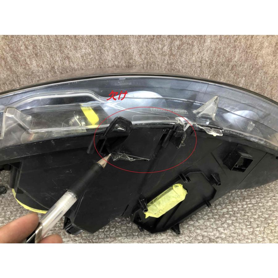 磨き済み プジョー 308 スポーティアム 11G2-T2 右ヘッドライト 磨き済み プジョー 308 スポーティアム 11G2-T2 右ヘッドライト