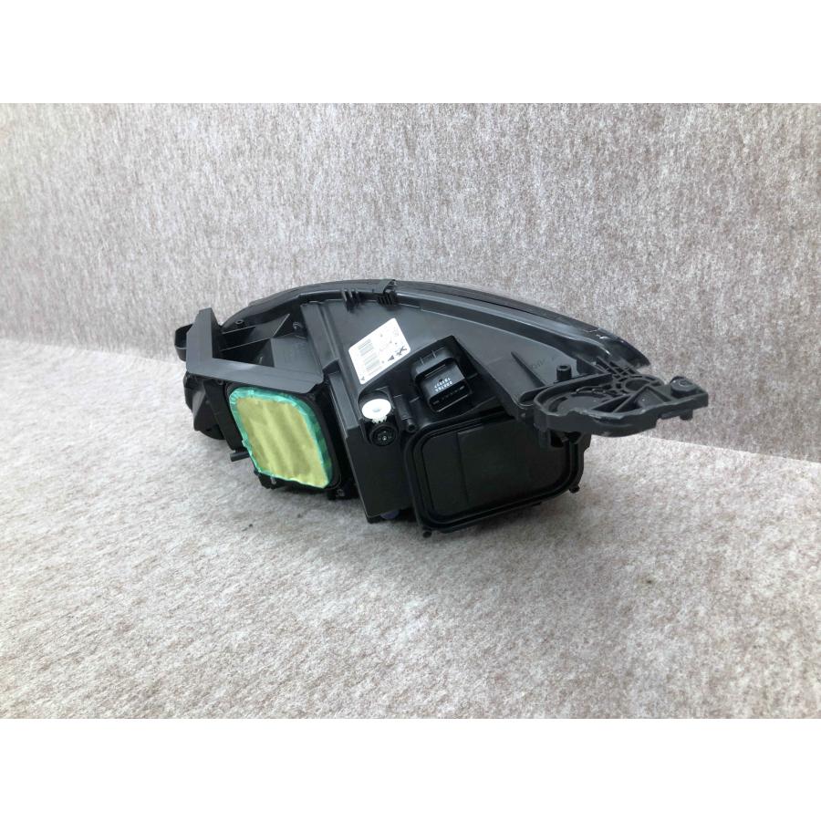 美品 磨き済み プジョー 308 T9 LED ヘッドライト 右 9800546380-01
