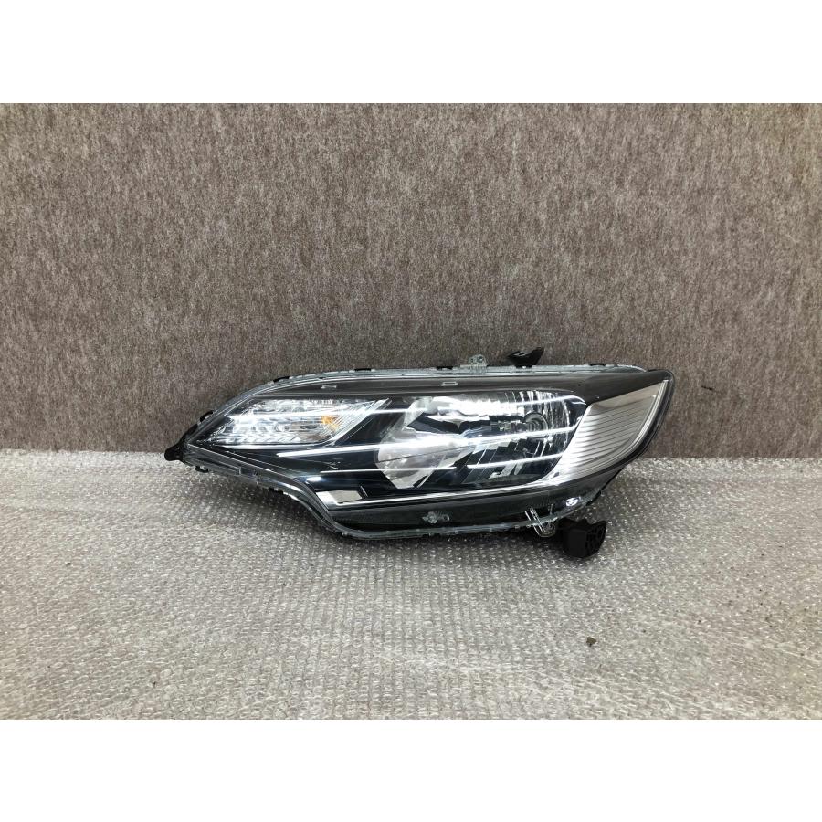 フィットハイブリッド GP5 LEDヘッドライトユニット 左側