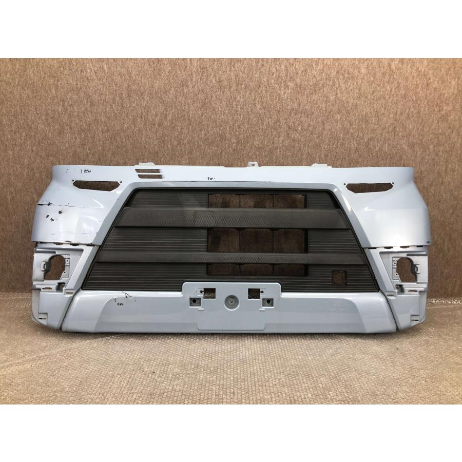 ダイハツ ハイゼット カーゴ S321V S331V 純正 フロントバンパー 52119