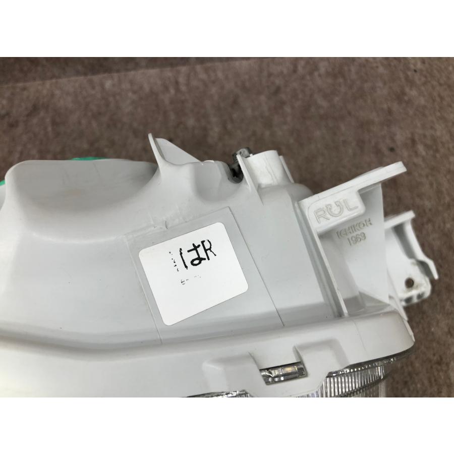 ダイハツ ハイゼット S331V ヘッドランプ 右 ICHIKOH 1969 磨き済み ダイハツ ハイゼット S331V 純正 ヘッドランプ 右 ICHIKOH