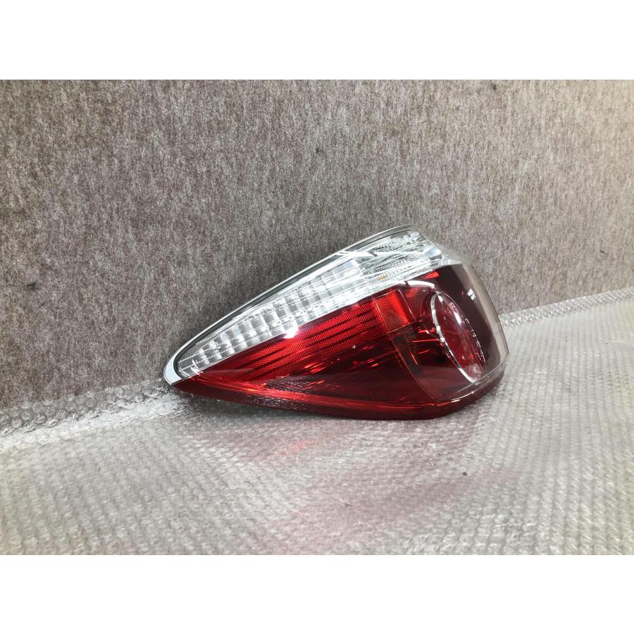 美品 磨き済み クラウン アスリート 200 後期 左 テールライト ICHIKOH