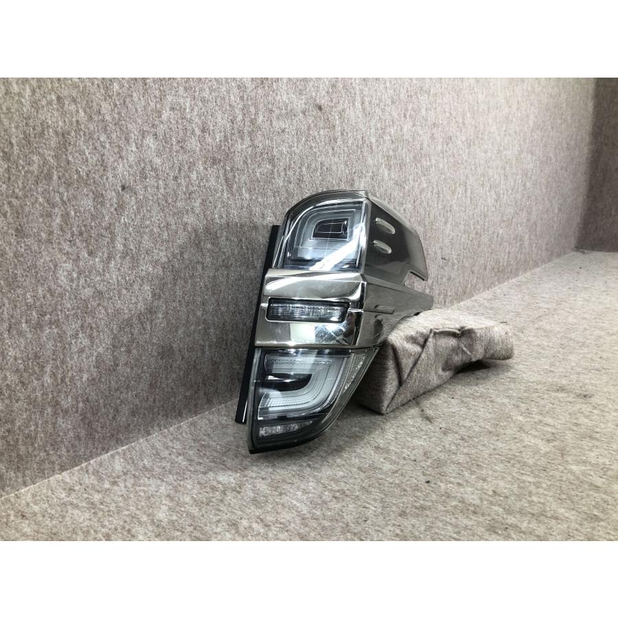 磨き済み AGH30W 30系 ヴェルファイア 後期 純正 右 LED テールランプ