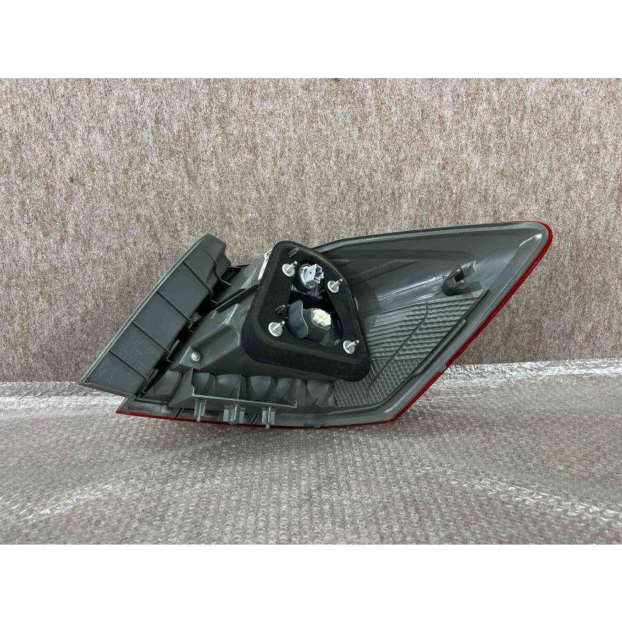 美品 磨き済み アコード ハイブリッド CR6 前期 純正 左 テールライト