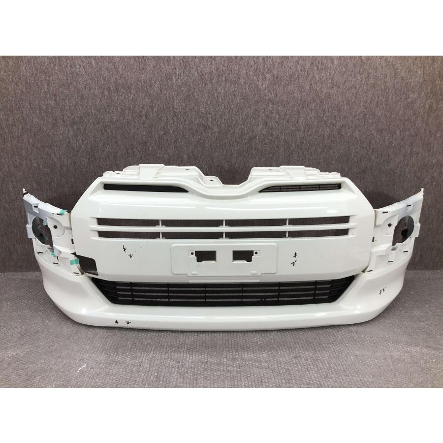 NCP160 NSP160 サクシード プロボックス フロントバンパー 52119-52750