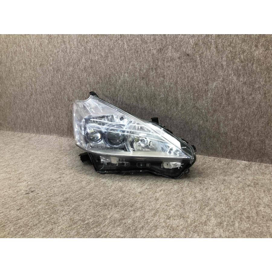 トヨタ　プリウスα前期 LED右ヘッドライト　47-42 補修箇所有り 磨き済み プリウス α ZVW40W 前期 純正 LED ヘッドライト 右 KOITO 47