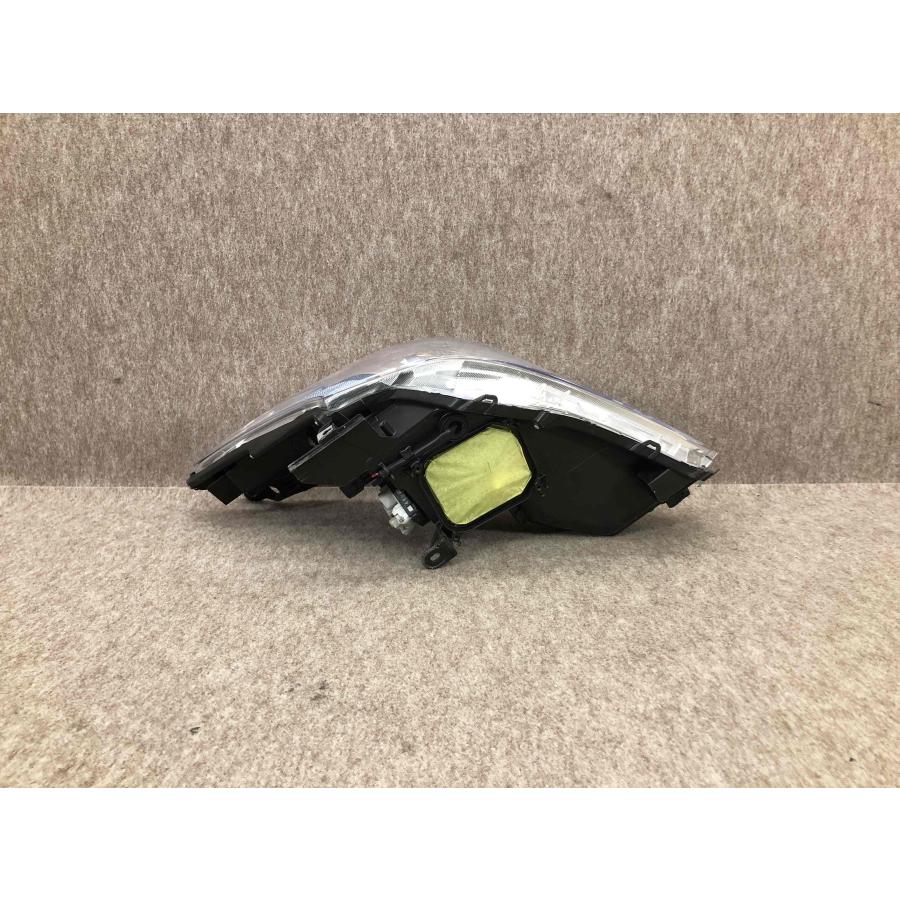 磨き済み プリウス α ZVW40W 前期 純正 LED ヘッドライト 右 KOITO 47