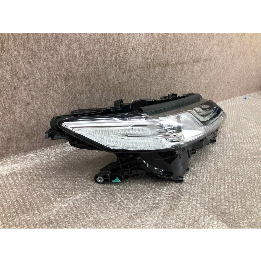 トヨタ カムリ 前期 右 ヘッドライト KOITO 33-233 AXVH70 【公式通販