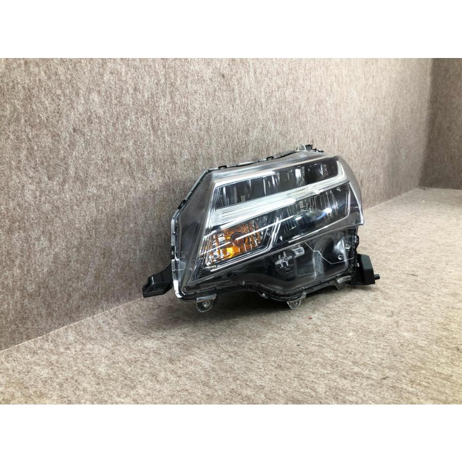 トヨタ タンク M900A 純正 ヘッドライト 左　STANLEY W3917 磨き済み トヨタ 純正 タンク トール M900A 左 ヘッドライト STANLEY