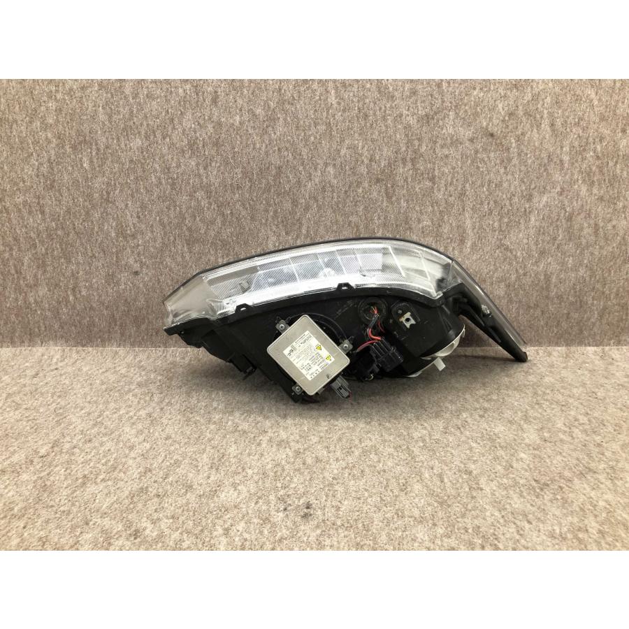 磨き済み CV1W CV2W CV4W CV5W デリカD5 左 ヘッドライト KOITO 100