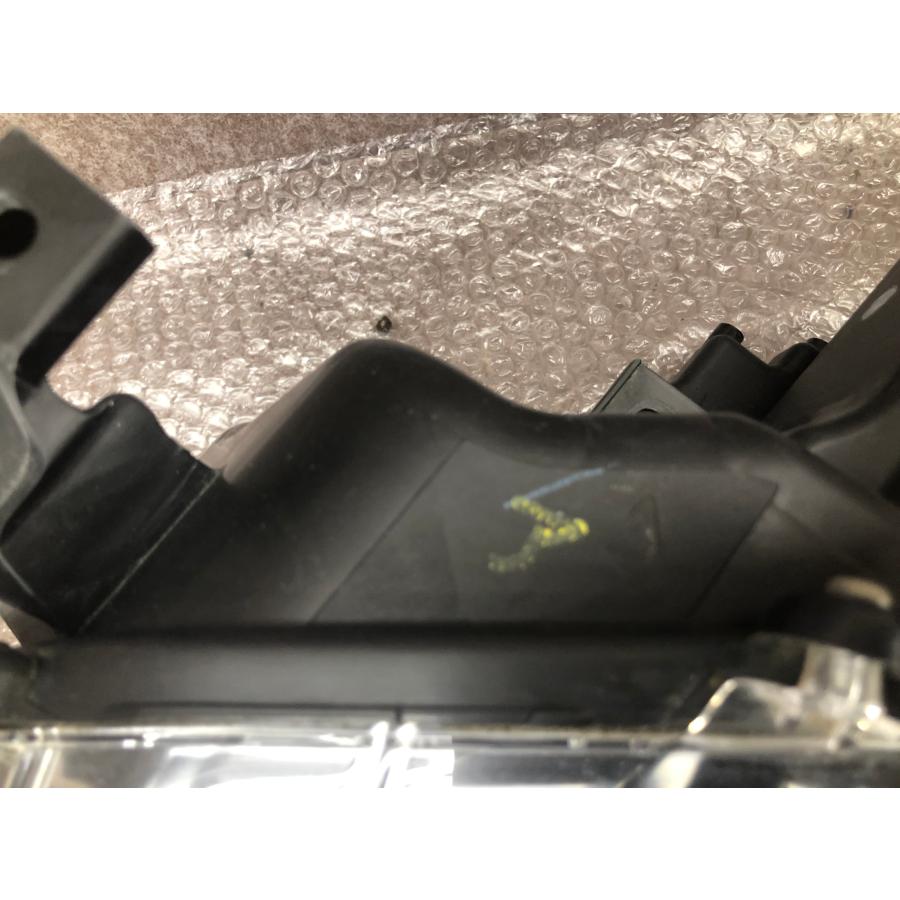 レンズ美品 磨き済み トヨタ プリウス PHV ZVW52 左 ヘッドライト LED