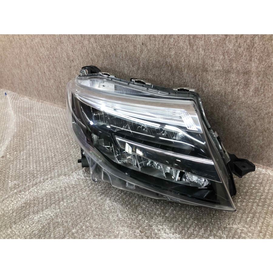 磨き済み ルーミー カスタム M900A 後期 ヘッドライト 右 右側 STANLEY