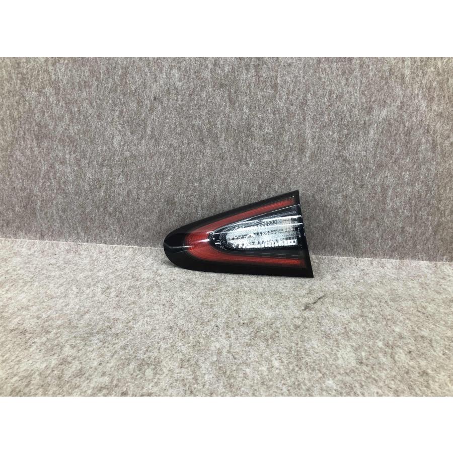 シエンタ　NSP170G　170系　前期　左  テール　ユニットのみ　LED点灯OK　 美品 磨き済み シエンタ NSP170G 前期 純正 テールランプ 右 KOITO 52