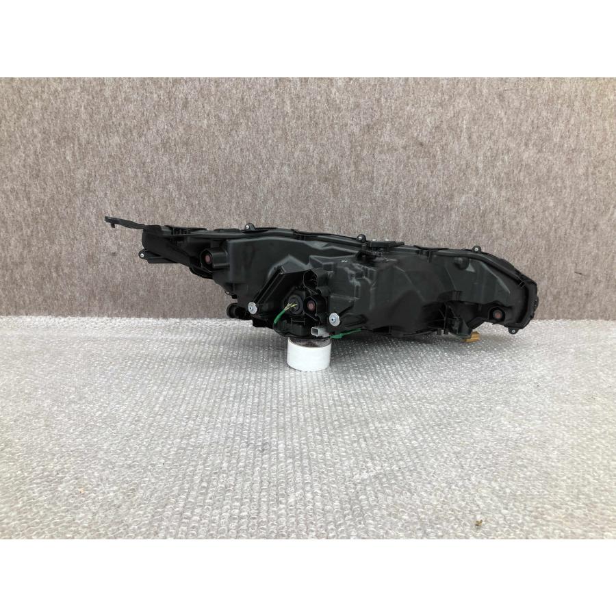 トヨタハリアー　LEDリング付きヘッドライト　ジャンク ジャンク品 ハリアー MXUA80 純正 ヘッドライト 左 LED KOITO 48-232