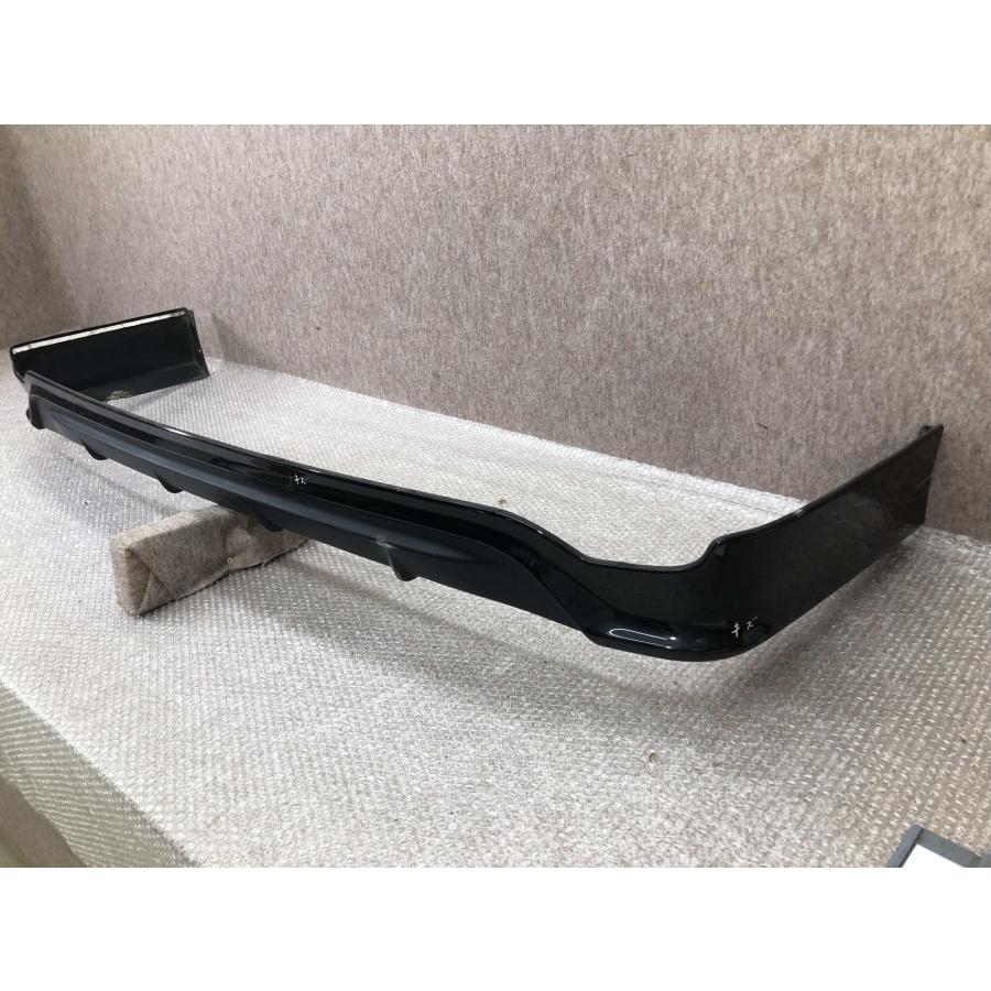 【新品】TRD リアバンパースポイラーエスクァイア ノア　ヴォクシー黒塗装済み（202） ノア ヴォクシー ZWR80G TRD リアバンパースポイラー 52705-ZR820