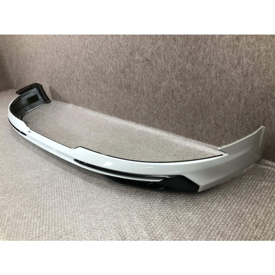 h*e様 60プリウス モデリスタ リアハーフ パール 中古 60系 プリウス MXWH60 モデリスタ リアスポイラー ADVANCE STYLE MSD43