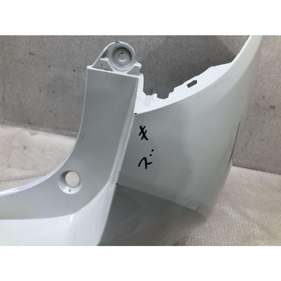 トヨタ カローラ ツーリング NRE210W ZRE212W 純正 リアバンパー 52159