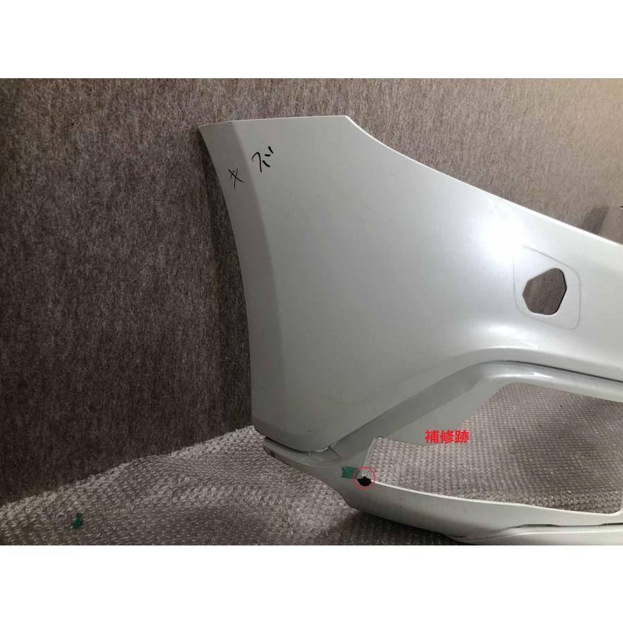 ボルボ V40 クロスカントリー MB 純正 フロントバンパー 31353310