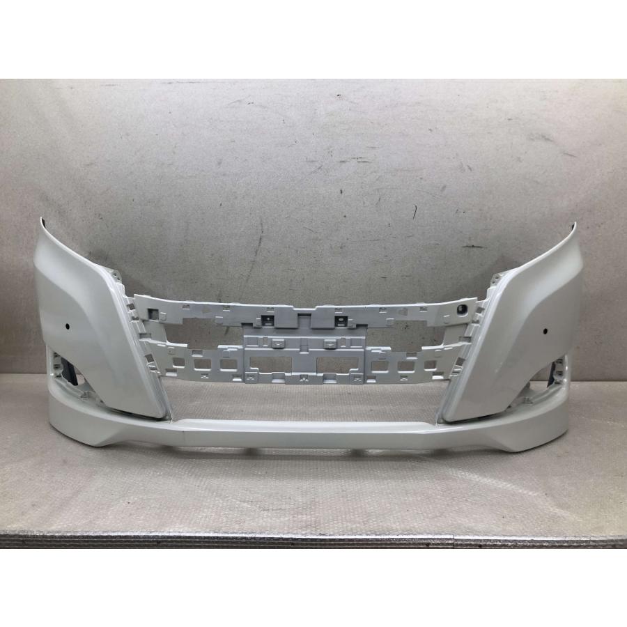 トヨタ エスクァイア 80系 純正品 フロントバンパー 52119-28L30