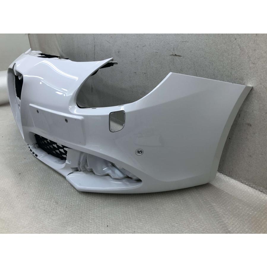 アルファロメオ ジュリエッタ 940 純正 フロントバンパー 50541741
