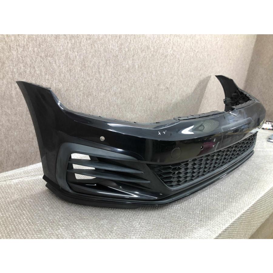 VW GOLF7 GTI AU フロントバンパー グリル エンブレム 5G0807221LS