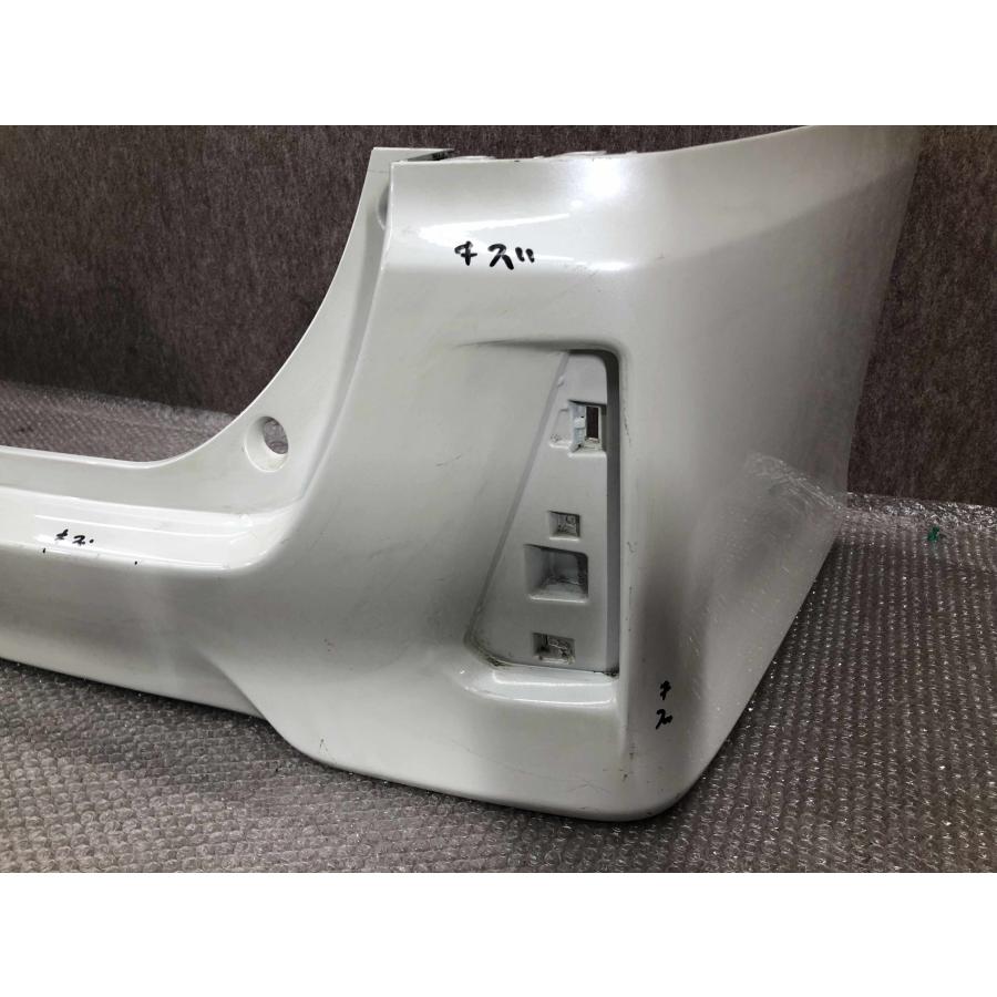ヴォクシー ノア エスクァイア 80 純正リアバンパー 52159-28630 