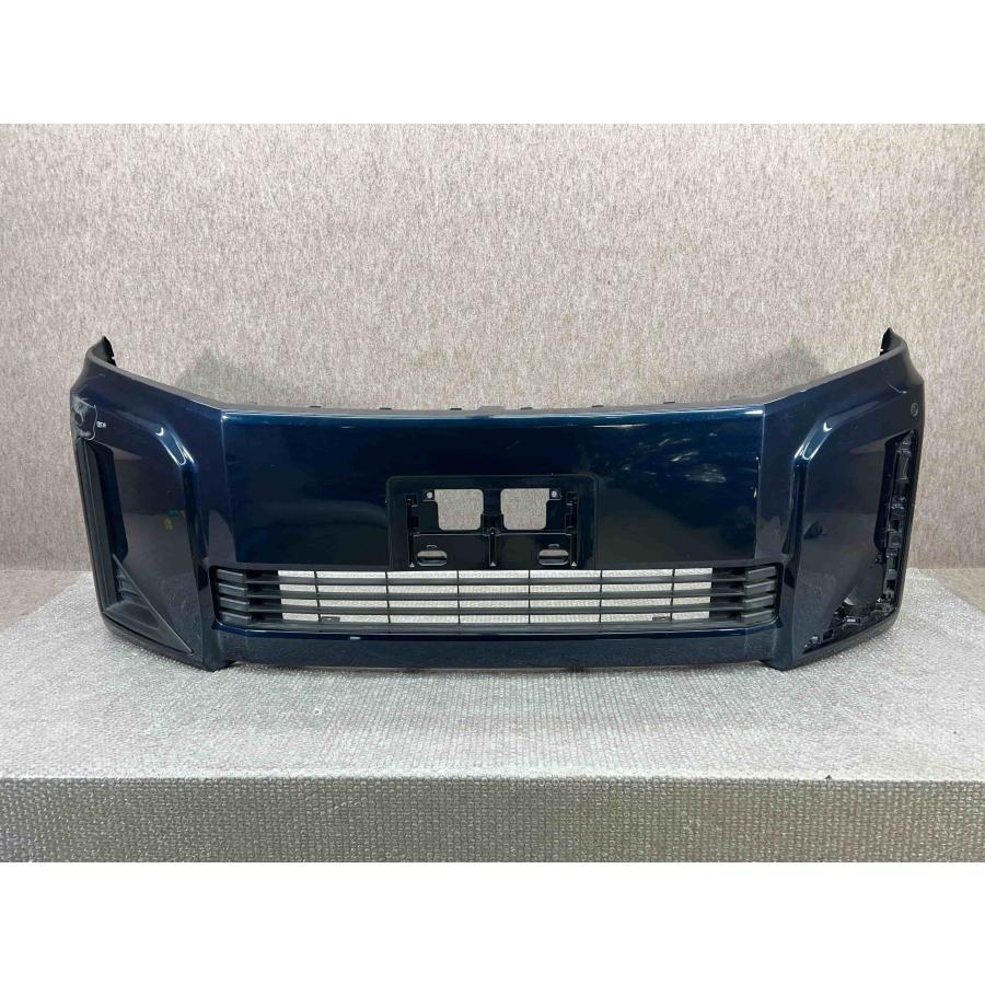 　引取限定！！80ヴォクシー　後期　フロントバンパー　52119-28L10　52119-28L50 ZRR80G　ハイブリッド　ZWR80G トヨタ ヴォクシー X/V 80系 ZRR80G/ZWR80G 後期 純正