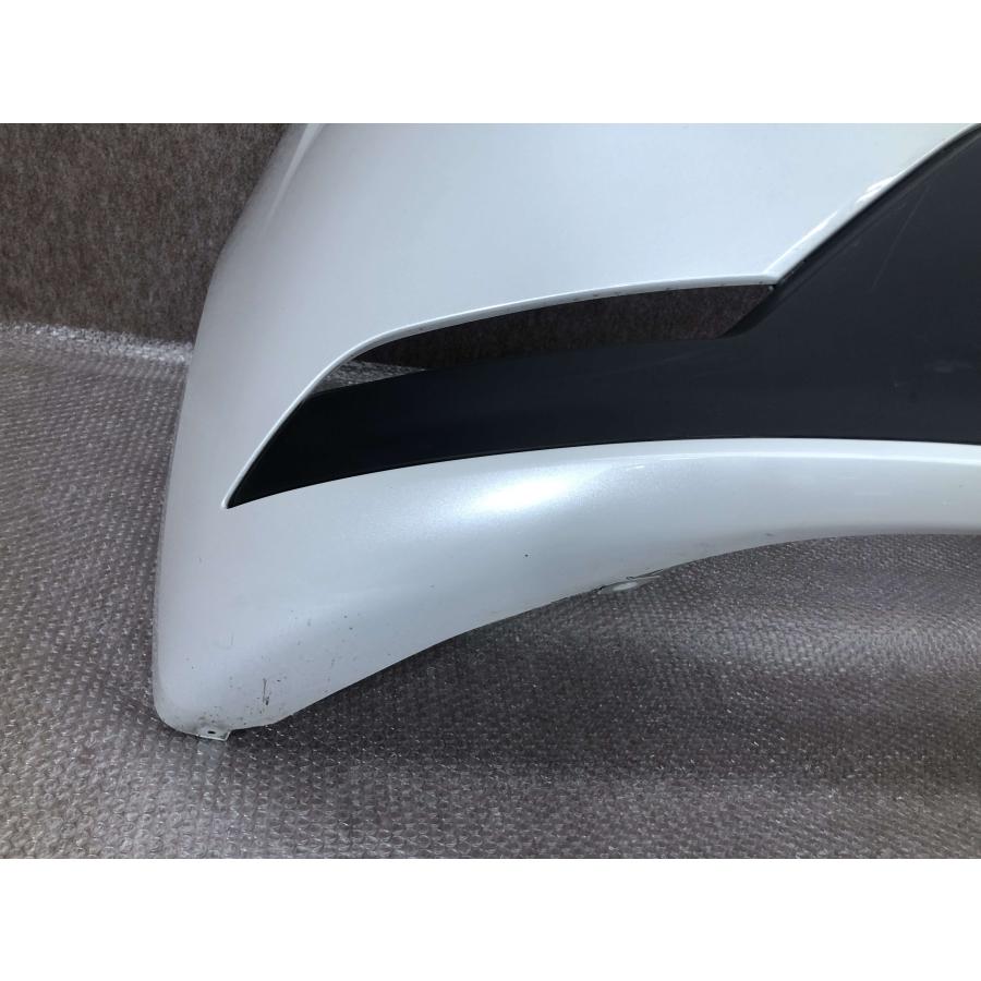 プリウス ZVW60/ZVW65/MXWH60/MXWH60 純正 リアバンパー 52159-47230